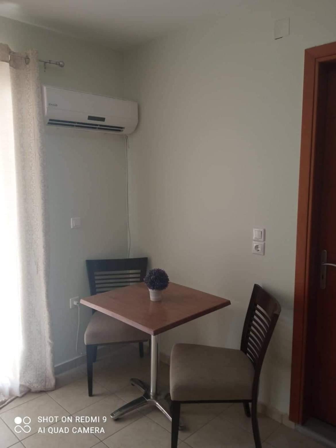 Vasilis Travlos Apartment Poros  Exterior foto