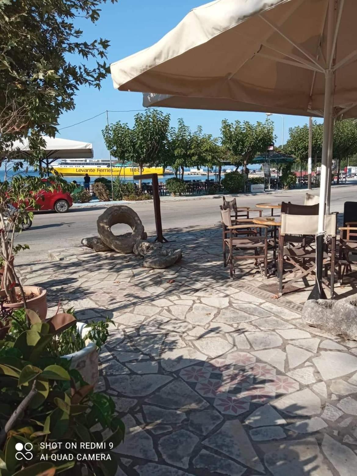 Vasilis Travlos Apartment Poros  Exterior foto